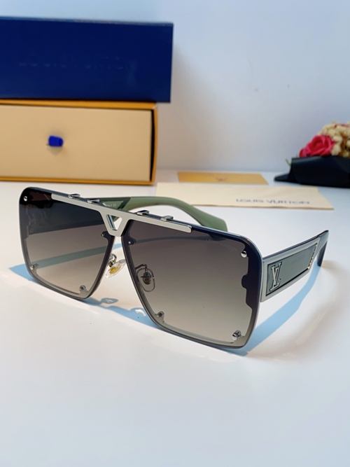 ルイヴィトンサングラス正面デザイン